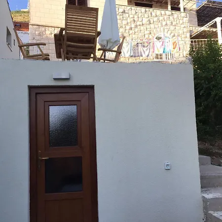 Grandma Summer House Penzion 3*