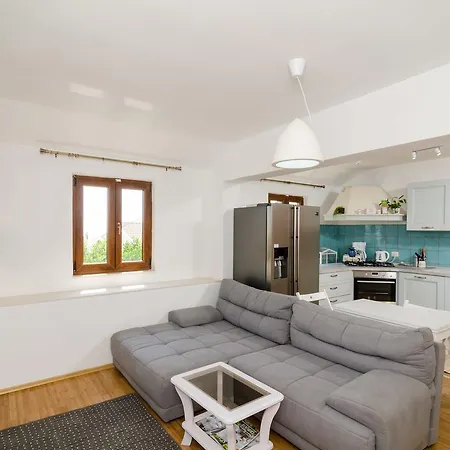 Grandma Summer House Гостевой дом 3*